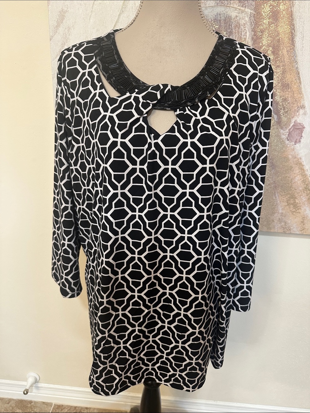 Cato 18/20 Black & White Geometric Tunic with Beaded Collar